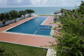 Khanom Beachfront Apartment 1